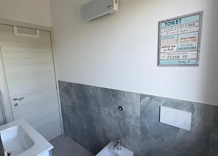 Attico Maestro Tiberio - A Pinarella Di Apartmán