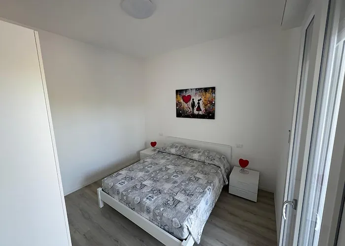 Attico Maestro Tiberio - A Pinarella Di Apartmán *