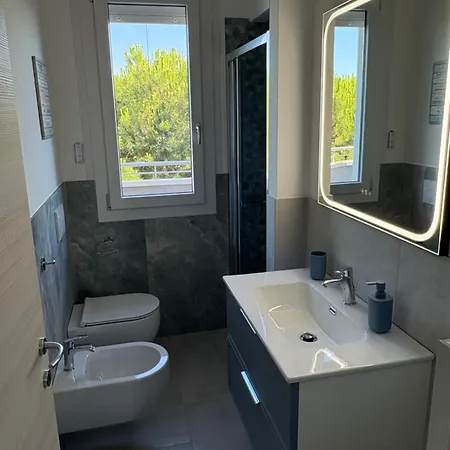 Attico Maestro Tiberio - A Pinarella Di Apartmán Cervia